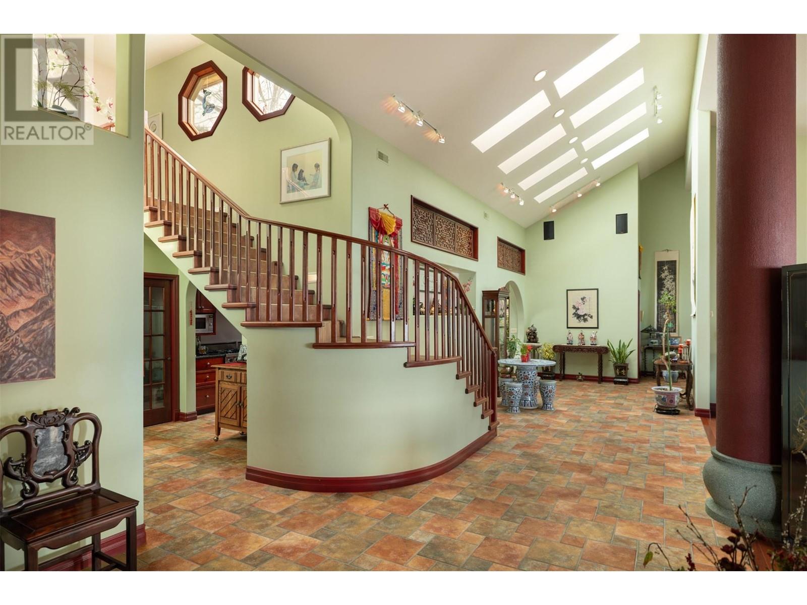 8809 Okanagan Landing Road, Vernon, British Columbia  V1H 1J9 - Photo 11 - 10337921