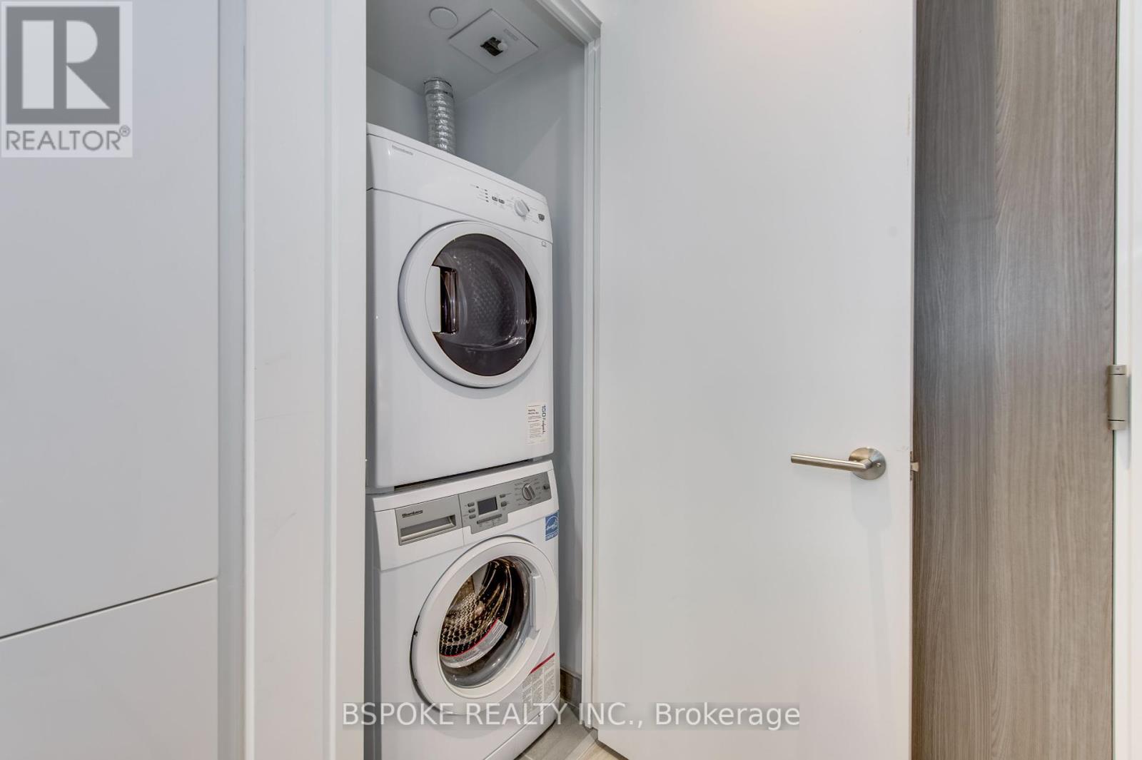 221 - 161 Roehampton Avenue, Toronto, Ontario  M4P 1P9 - Photo 14 - C12194792