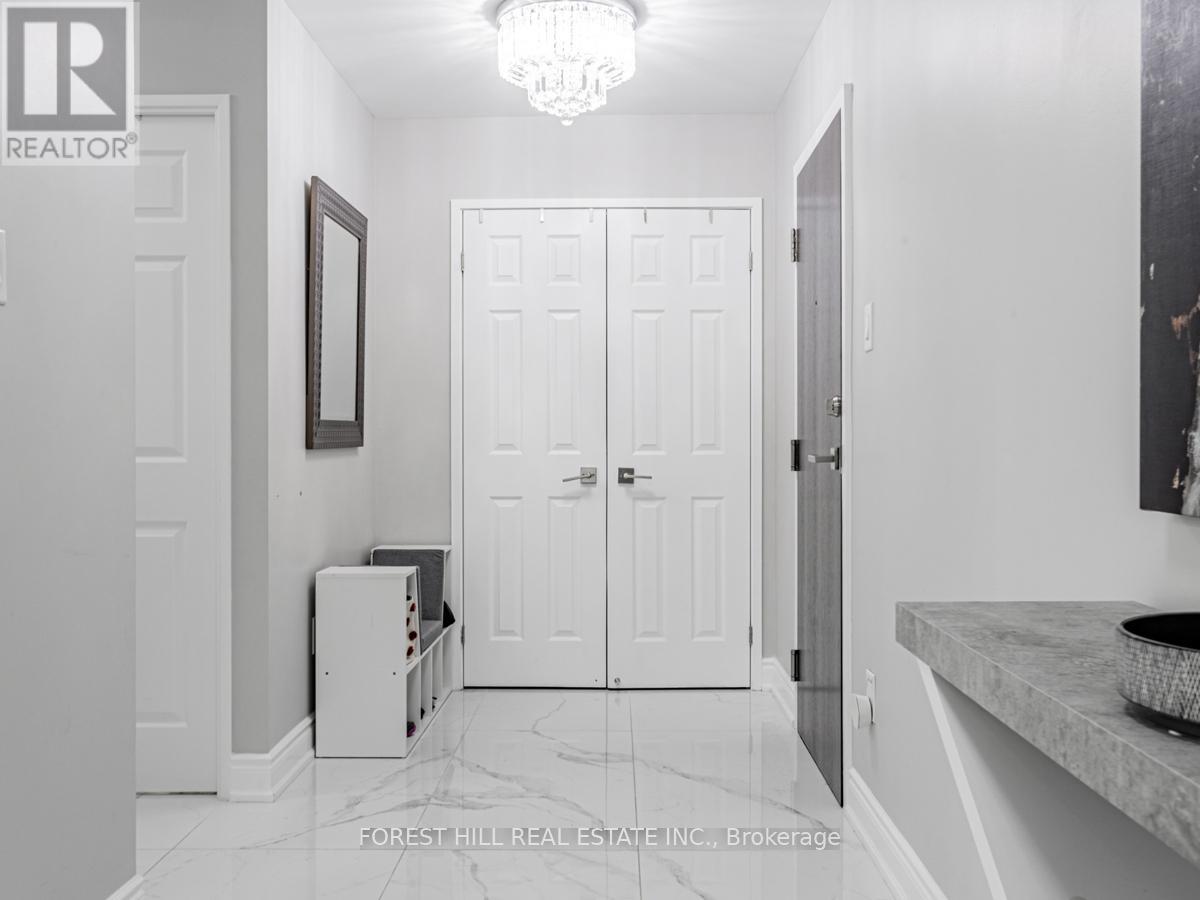 201 - 15 MCMURRICH STREET Toronto (Annex), ON M5R 3M6