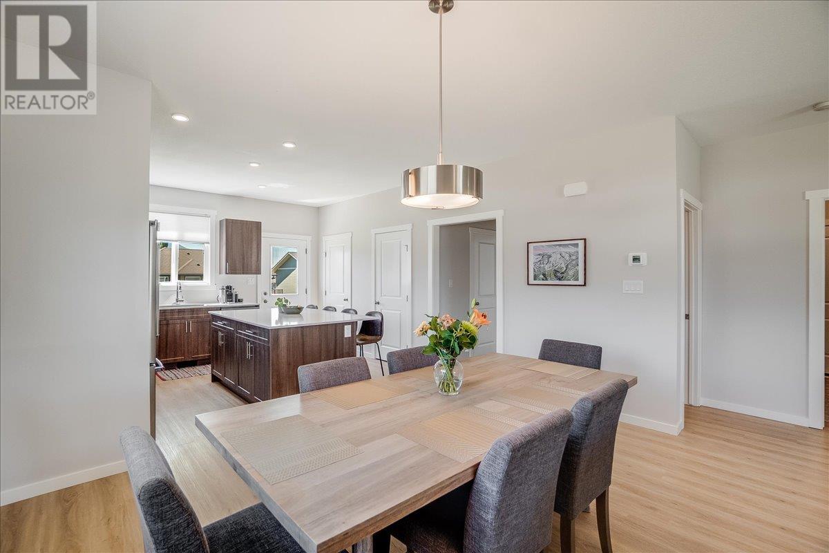 1504 Aspen Lane, Castlegar, British Columbia  V1N 4X8 - Photo 16 - 10350011