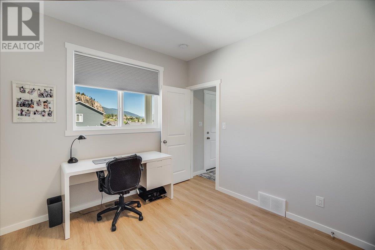 1504 Aspen Lane, Castlegar, British Columbia  V1N 4X8 - Photo 37 - 10350011