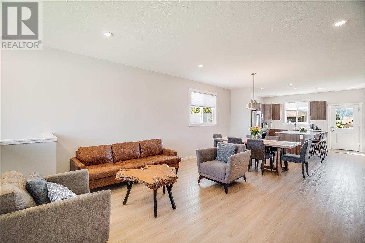 1504 Aspen Lane, Castlegar, British Columbia  V1N 4X8 - Photo 26 - 10350011