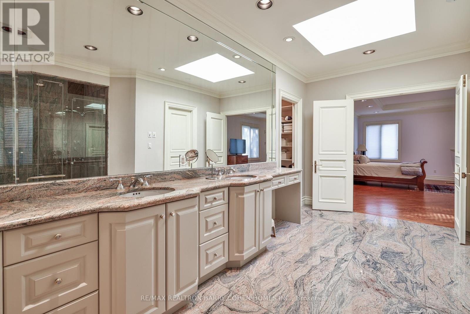 17 Paddock Court, Toronto (St. Andrew-Windfields), Ontario  M2L 2A7 - Photo 20 - C12195045