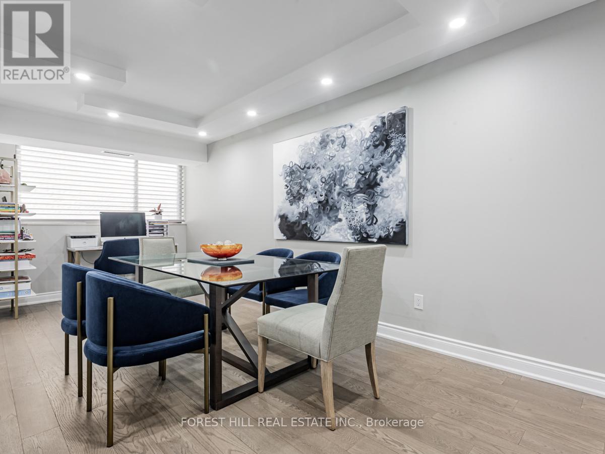 201 - 15 Mcmurrich Street, Toronto, Ontario  M5R 3M6 - Photo 8 - C12195013
