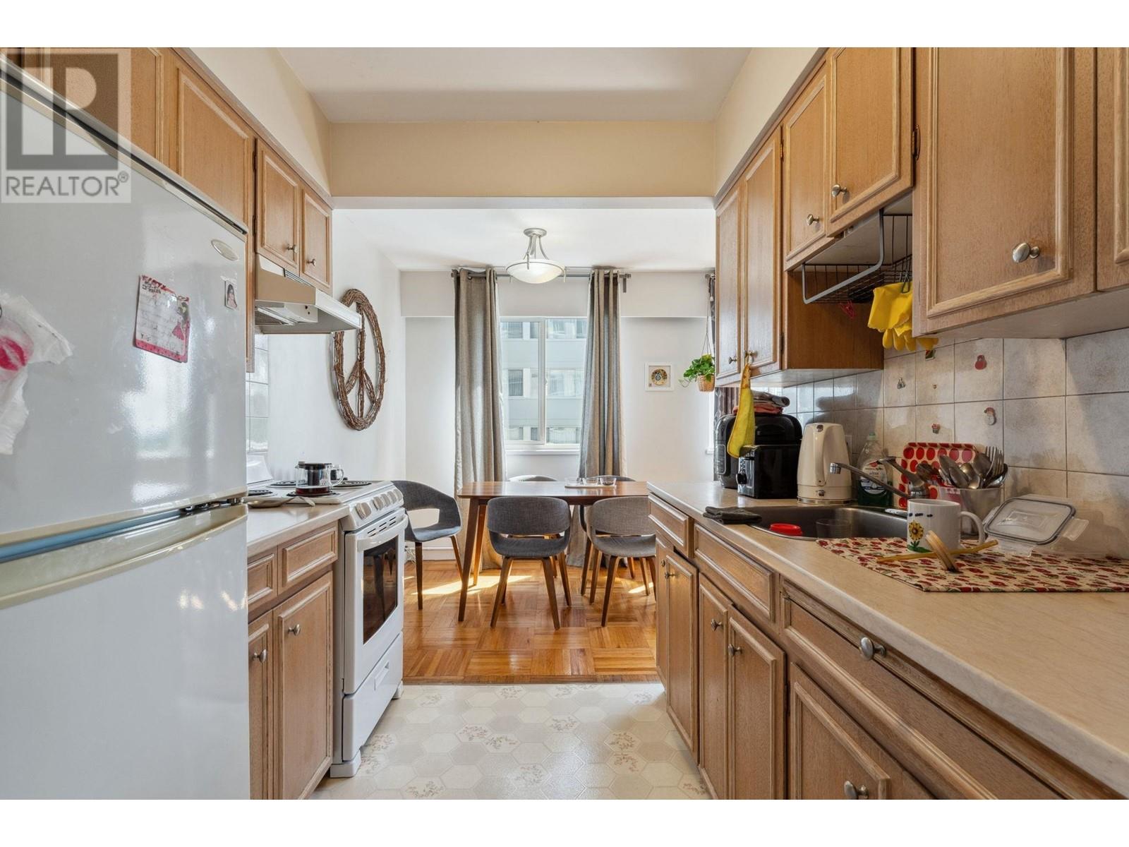 205 1750 Esquimalt Avenue, West Vancouver, British Columbia  V7V 1R8 - Photo 14 - R3010852