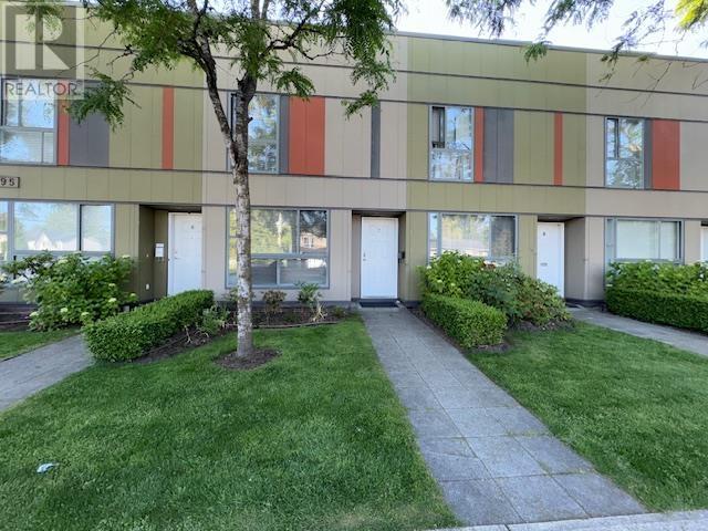 Property at 7 12095 228 STREET image 3