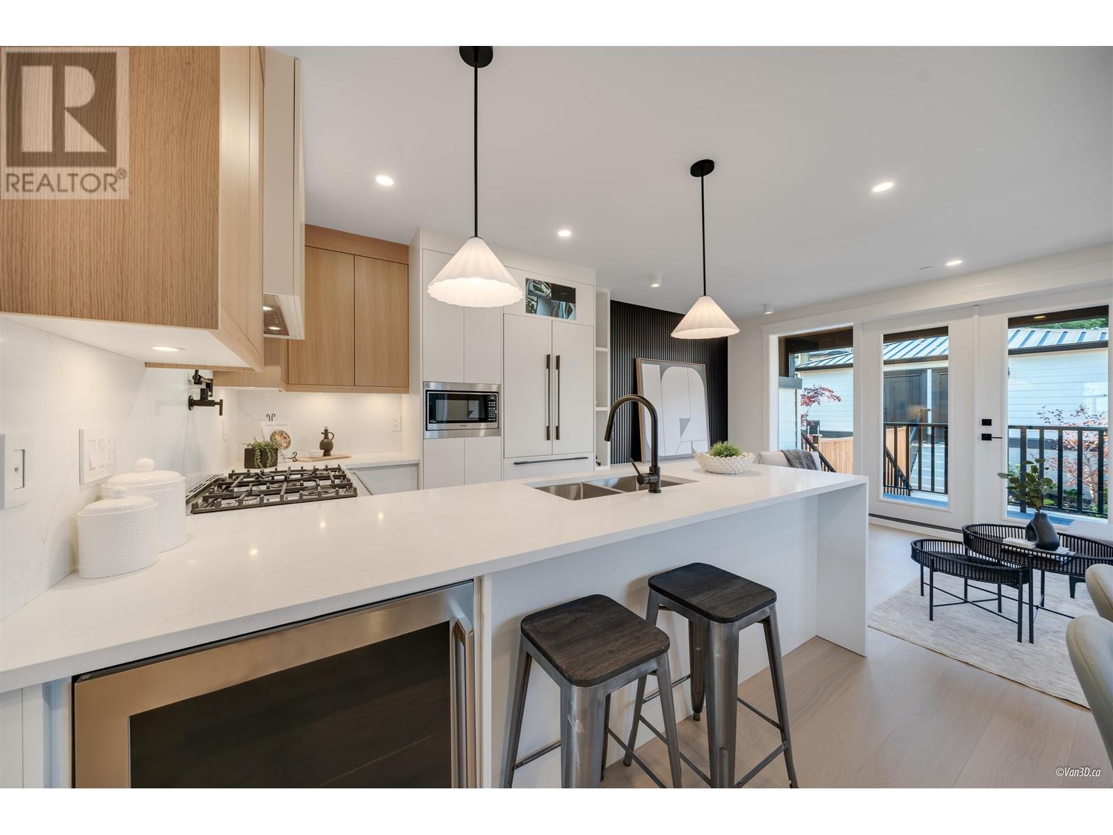 1167 E 63rd Avenue, Vancouver, British Columbia  V5X 2L3 - Photo 4 - R3010955