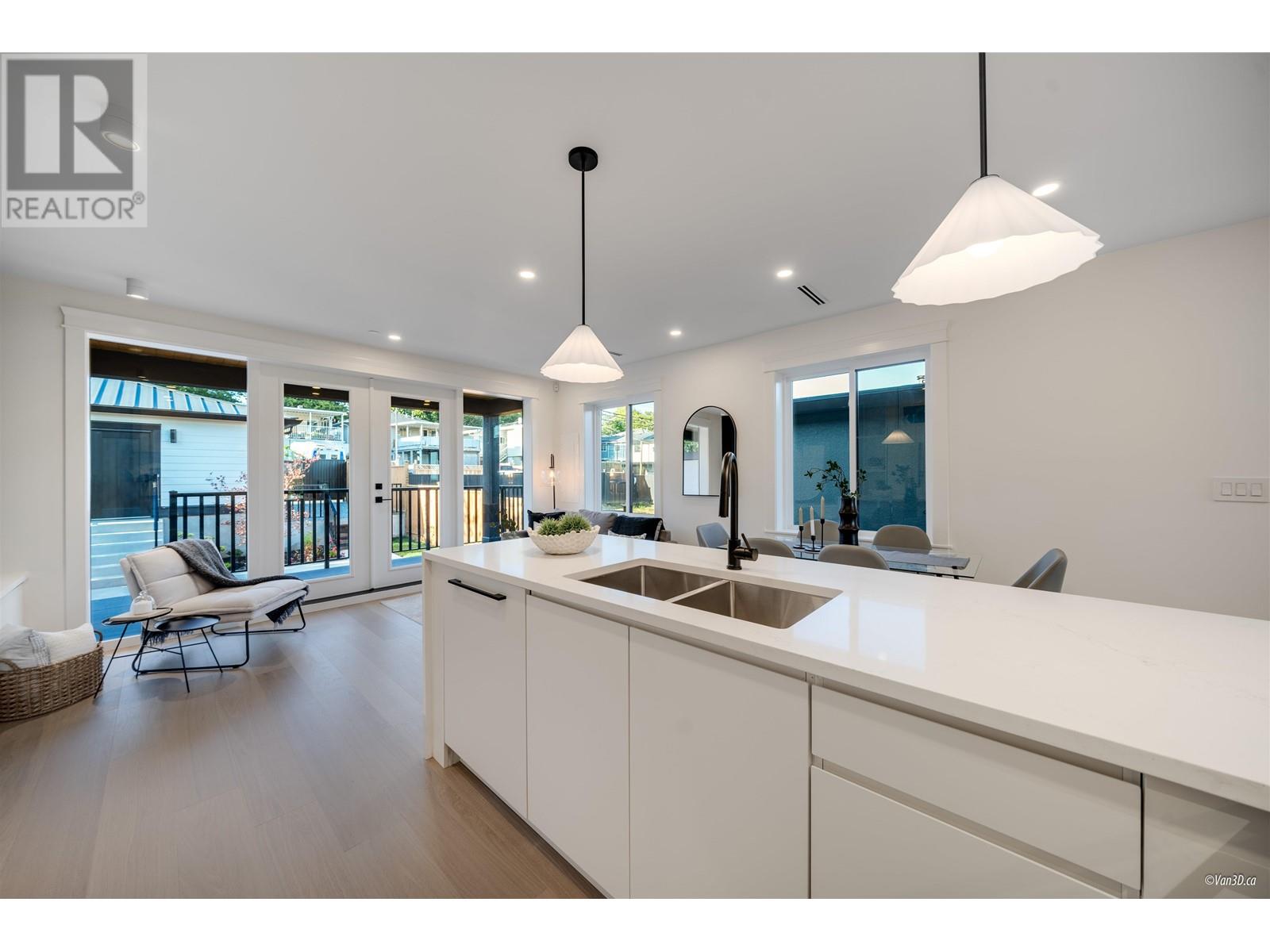 1167 E 63rd Avenue, Vancouver, British Columbia  V5X 2L3 - Photo 6 - R3010955