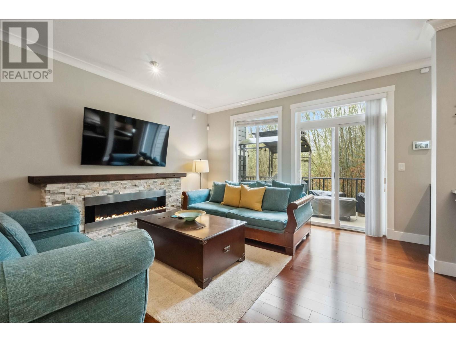 Property at 5 11384 BURNETT STREET image 5