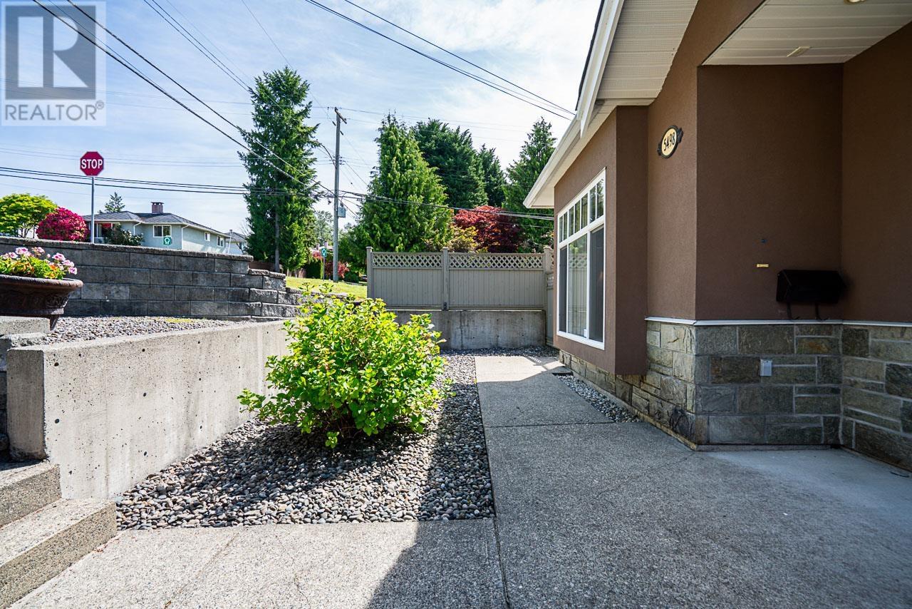 5498 Venables Street, Burnaby, British Columbia  V5B 1Y1 - Photo 3 - R3010986
