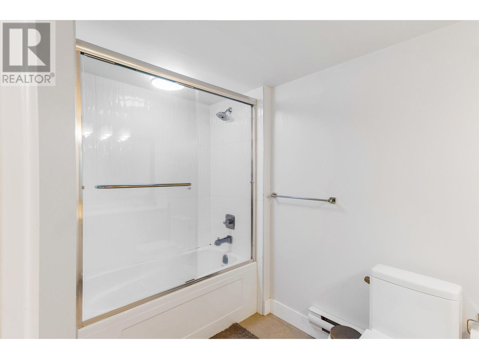 104 1990 Westminster Avenue, Port Coquitlam, British Columbia  V3B 1E8 - Photo 8 - R3010988