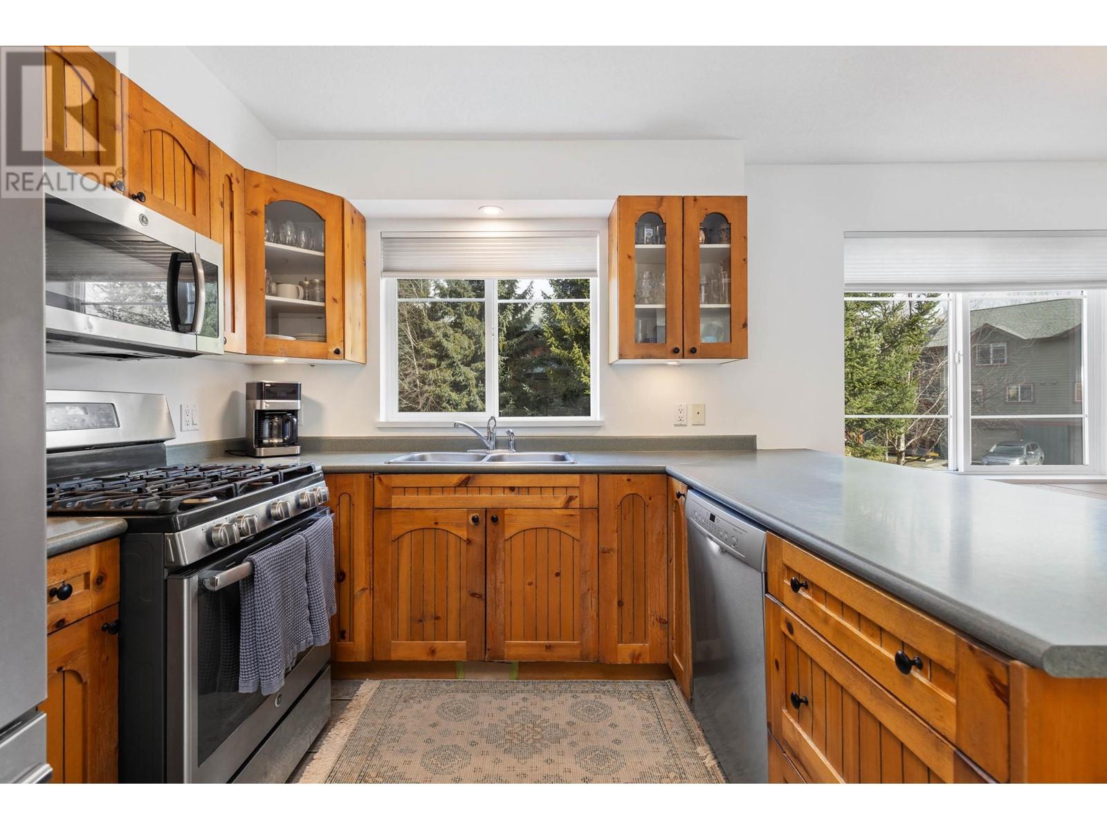 Property at 53 1450 VINE ROAD image 4