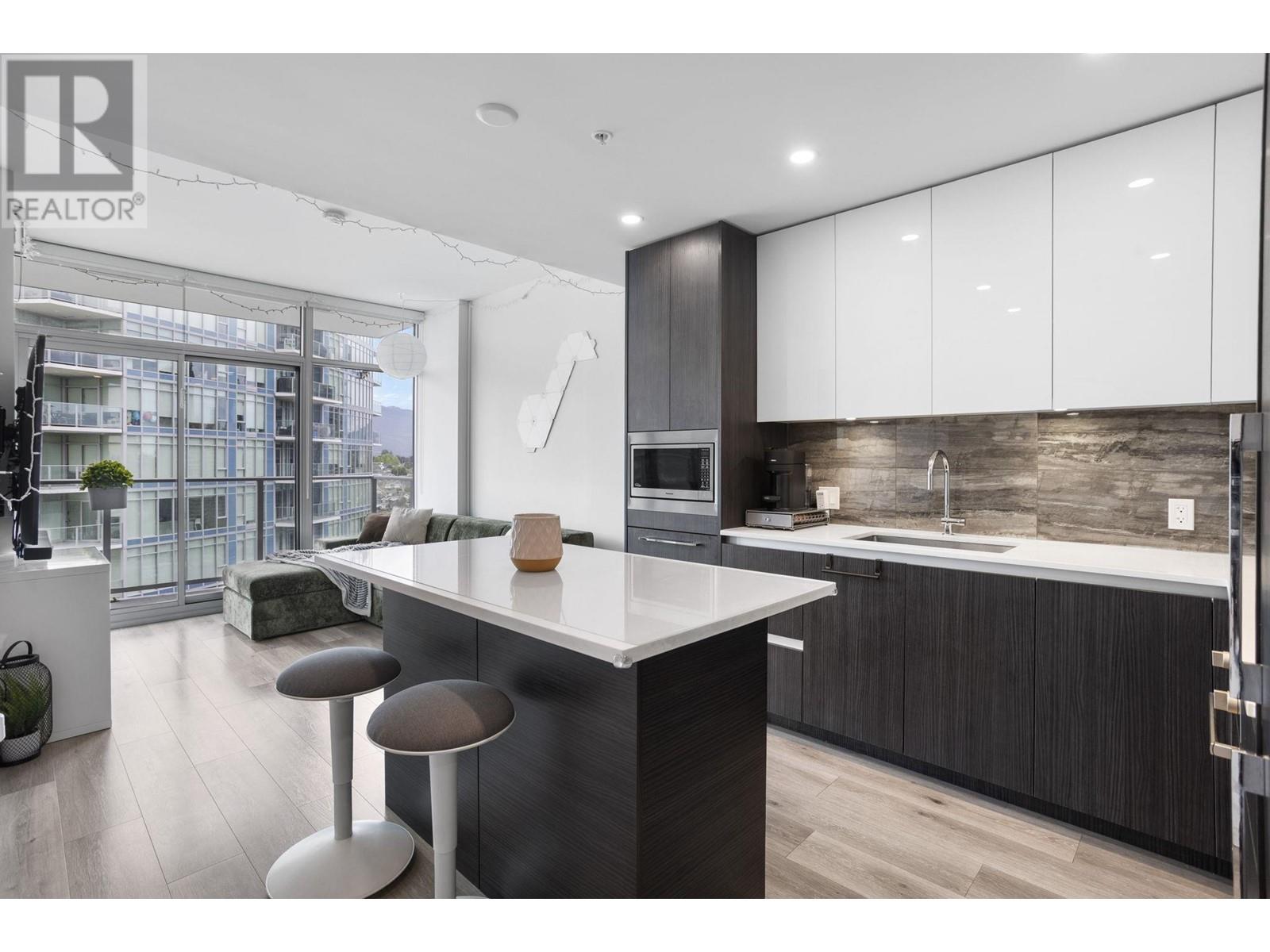 2209 1888 Gilmore Avenue, Burnaby, British Columbia  V5C 0L2 - Photo 4 - R3011016