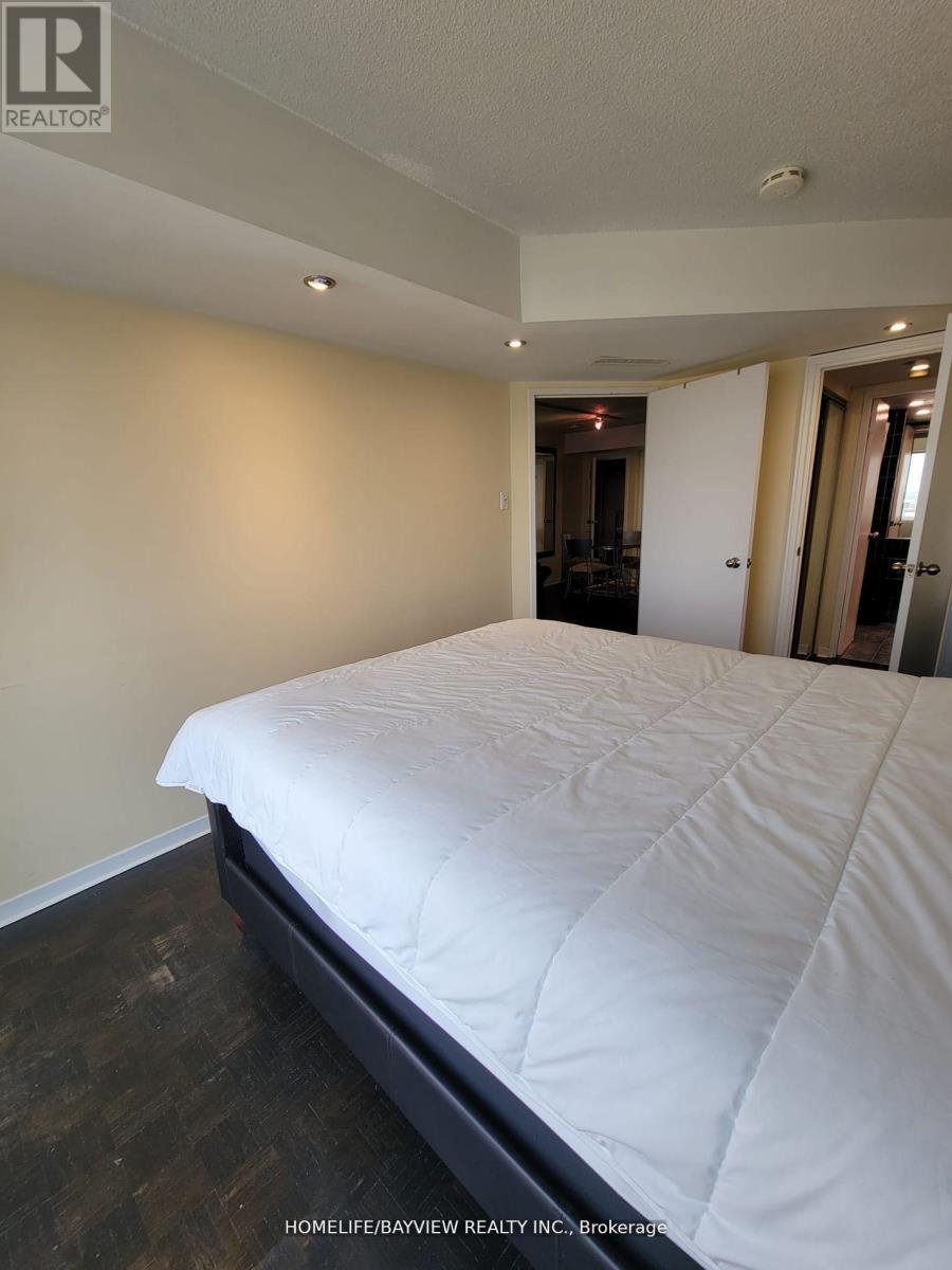 2902 - 1001 Bay Street, Toronto, Ontario  M5S 3A6 - Photo 13 - C12146743