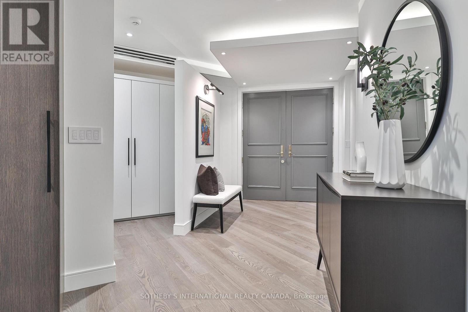 405 - 342 Spadina Road, Toronto, Ontario  M5P 2V4 - Photo 2 - C12195060