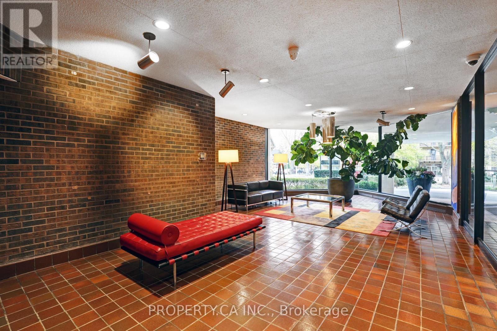 902 - 190 St. George Street, Toronto, Ontario  M5R 2N4 - Photo 32 - C12195066