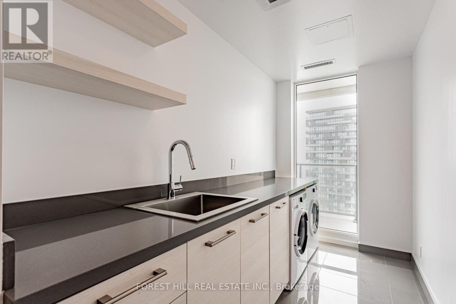 5702 - 2221 Yonge Street, Toronto, Ontario  M4S 2B4 - Photo 20 - C12195076