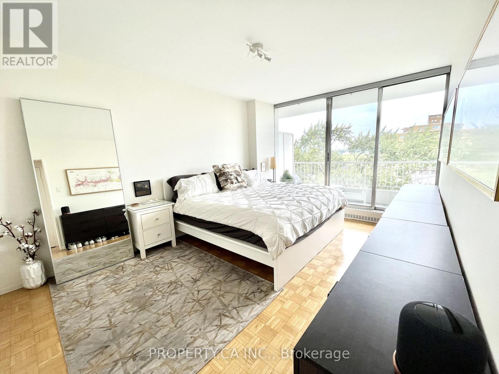 902 - 190 St. George Street, Toronto, Ontario  M5R 2N4 - Photo 17 - C12195066