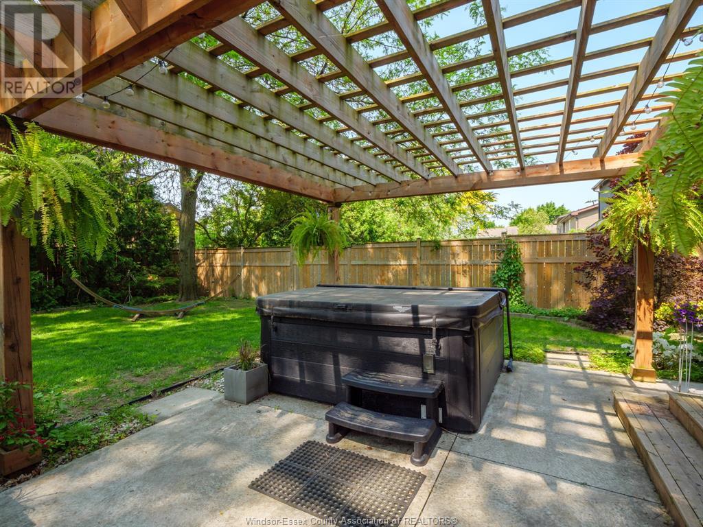 12745 Mason Place, Tecumseh, Ontario  N8N 1G6 - Photo 34 - 25014100