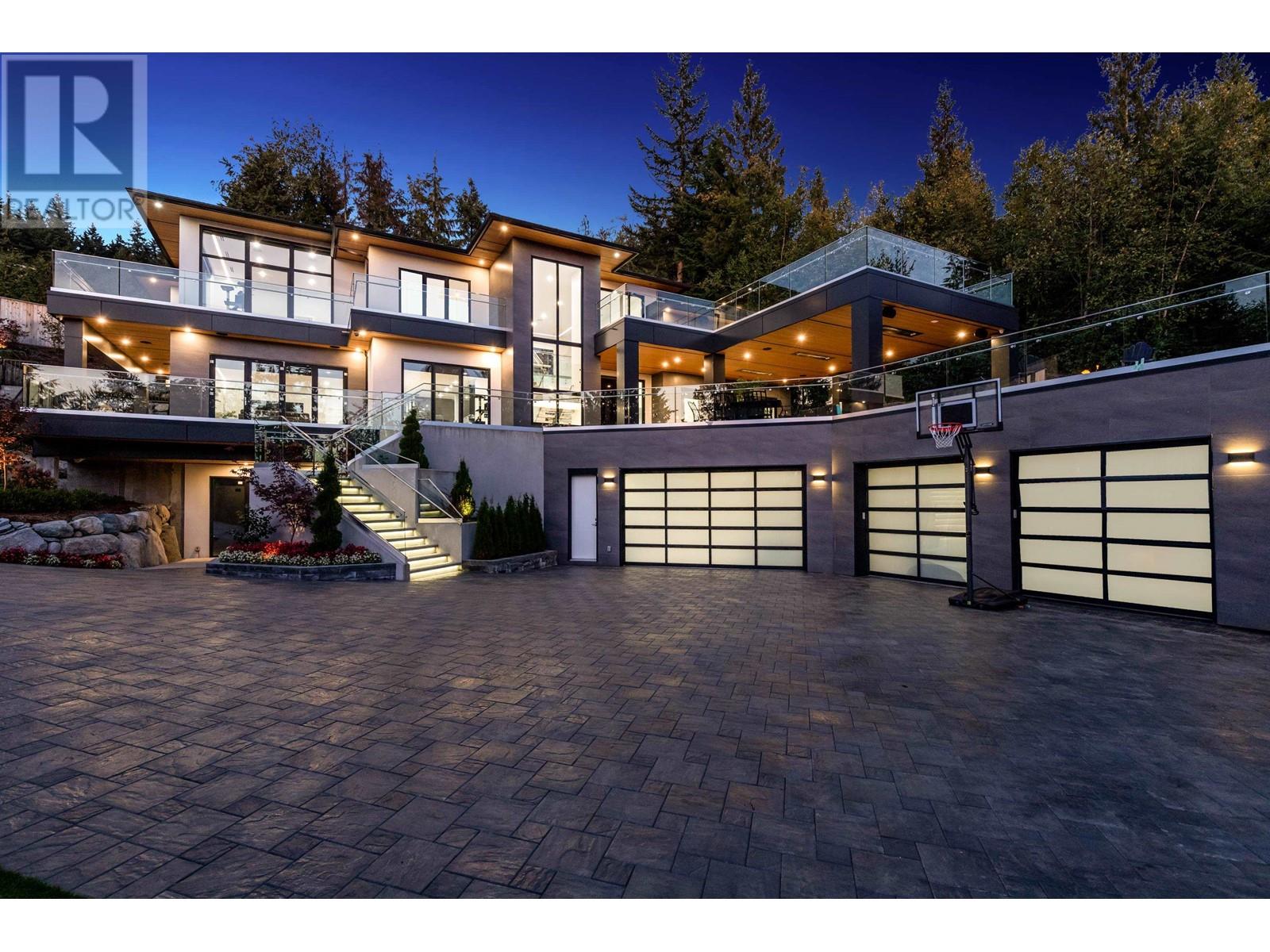 184 Kinsey Drive, Port Moody, British Columbia  V3H 0G7 - Photo 1 - R3010864