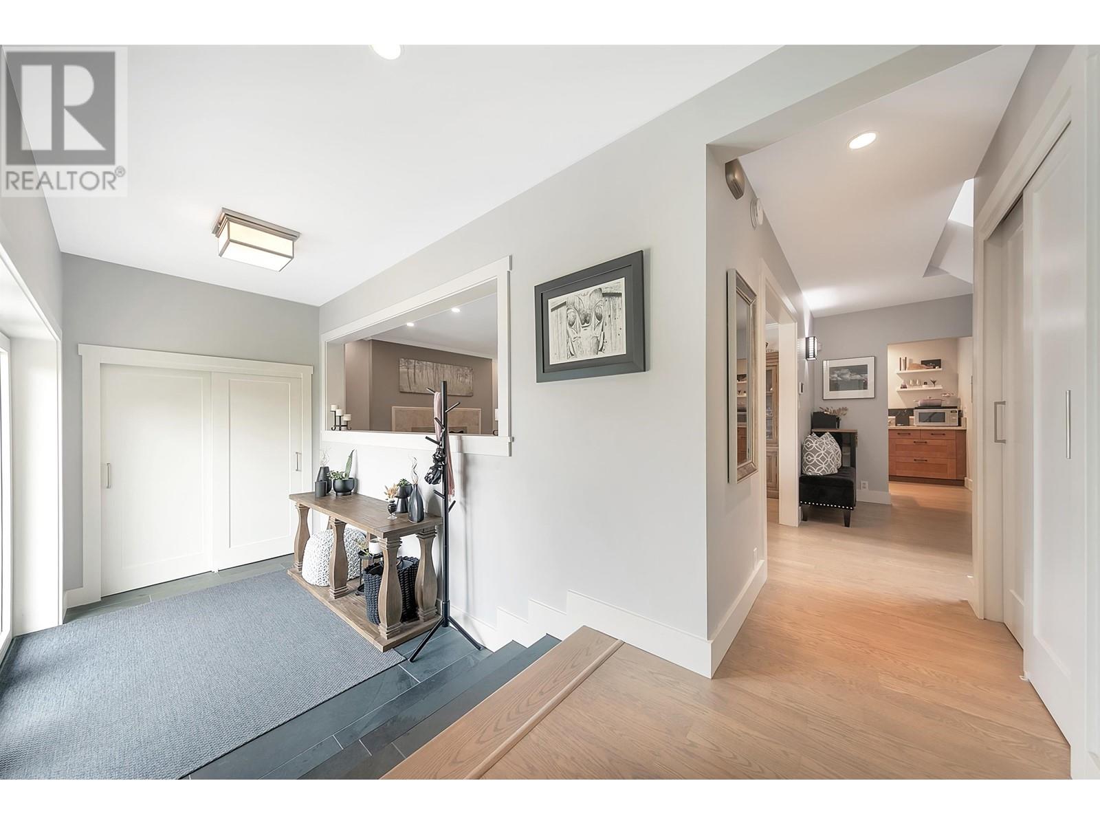4106 Canterbury Crescent, North Vancouver, British Columbia  V7R 3N5 - Photo 6 - R3010870