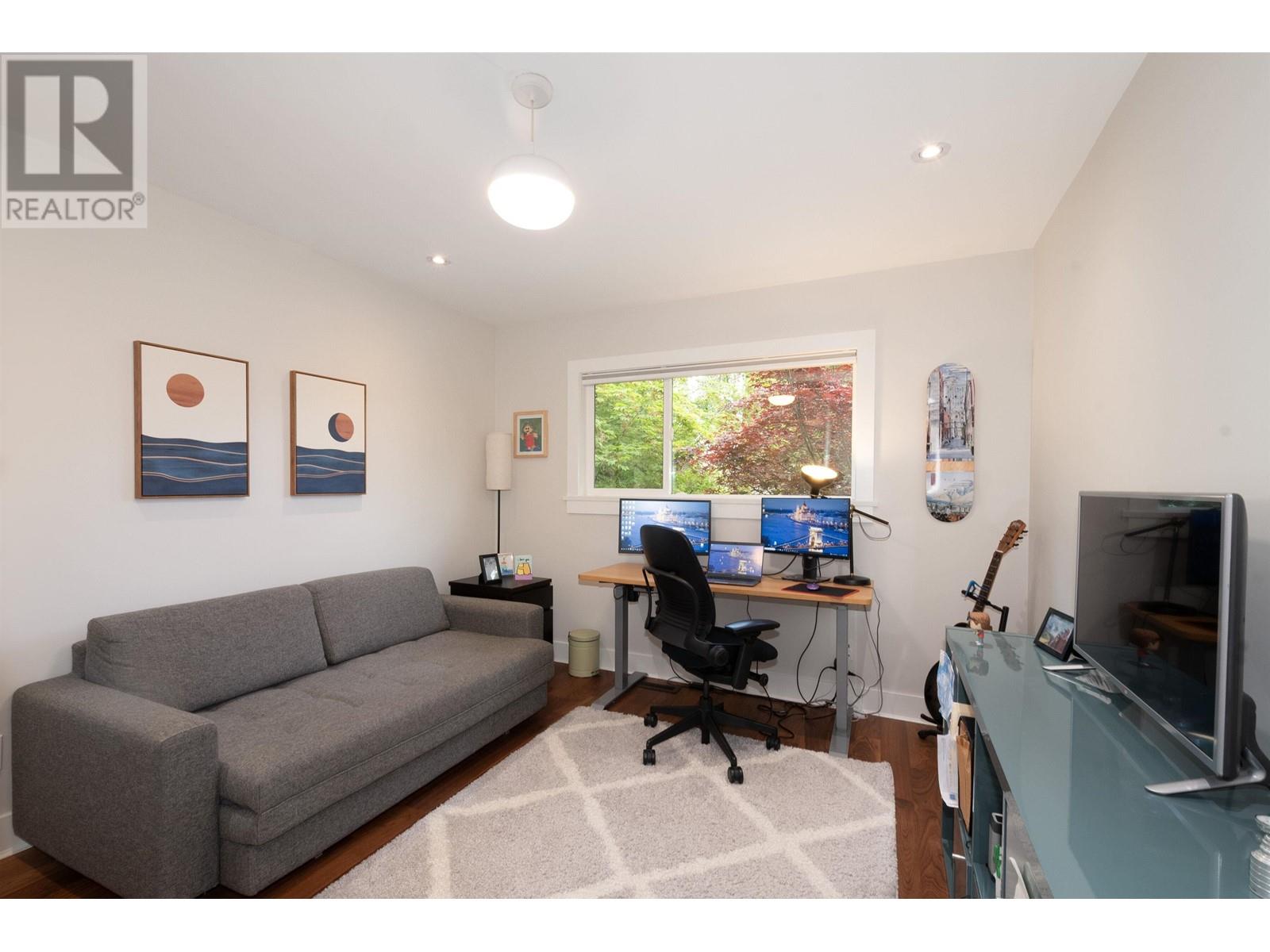 328 E 22nd Street, North Vancouver, British Columbia  V7L 3C7 - Photo 15 - R3010890