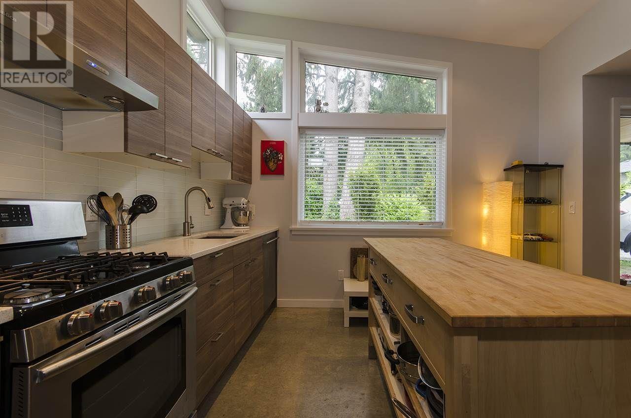328 E 22nd Street, North Vancouver, British Columbia  V7L 3C7 - Photo 34 - R3010890