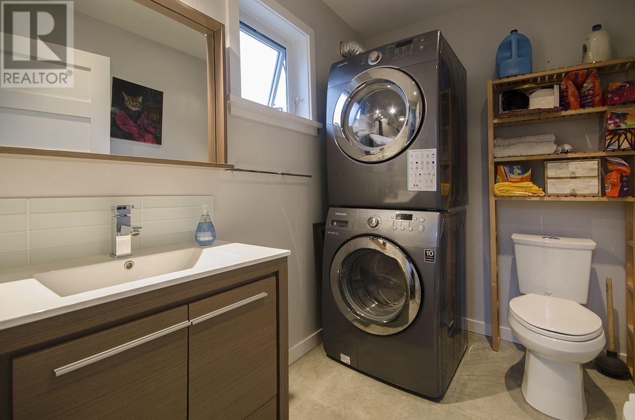 328 E 22nd Street, North Vancouver, British Columbia  V7L 3C7 - Photo 39 - R3010890