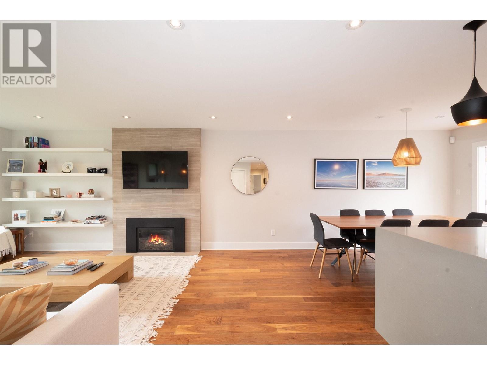 328 E 22nd Street, North Vancouver, British Columbia  V7L 3C7 - Photo 6 - R3010890