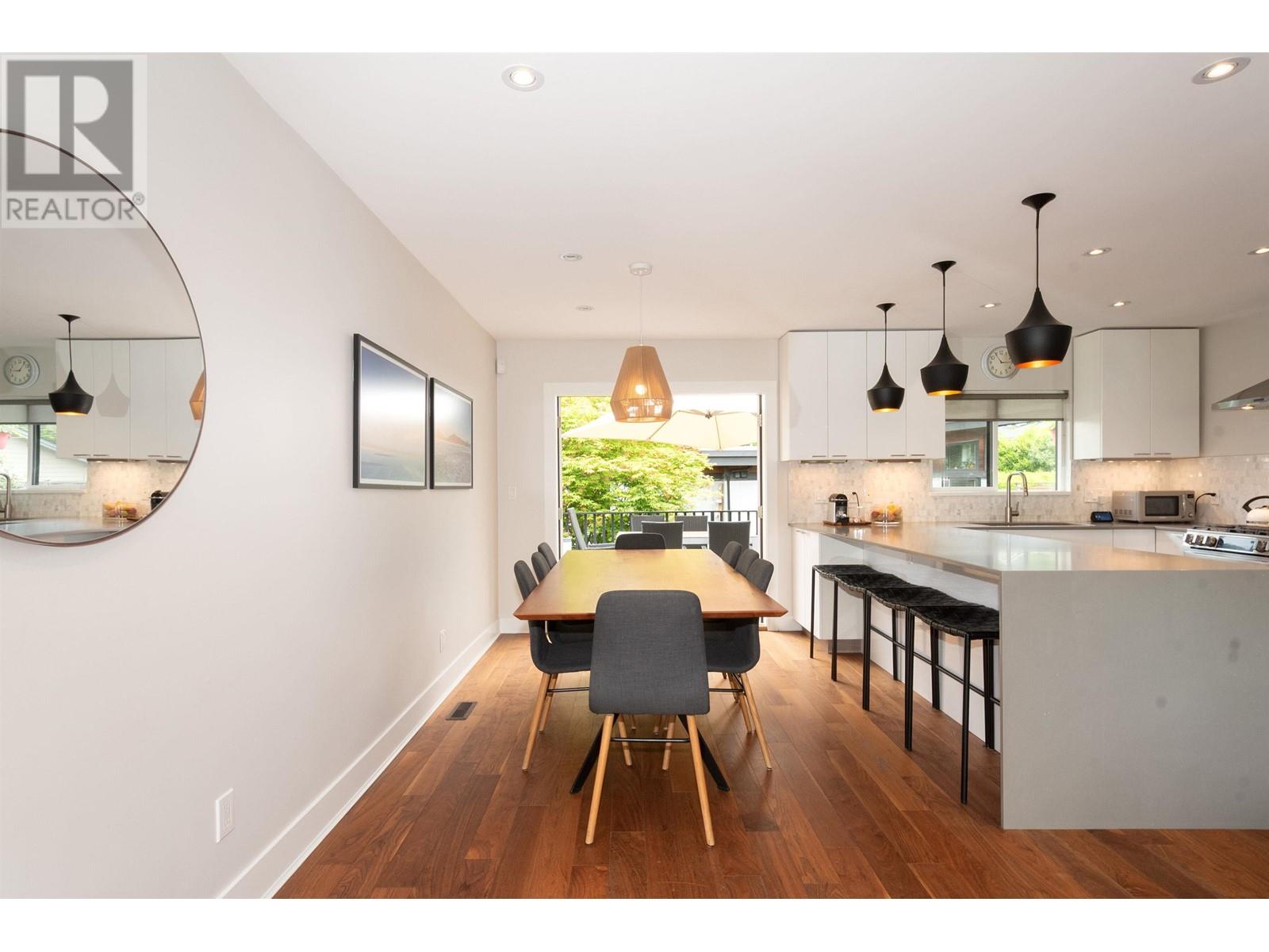 328 E 22nd Street, North Vancouver, British Columbia  V7L 3C7 - Photo 8 - R3010890