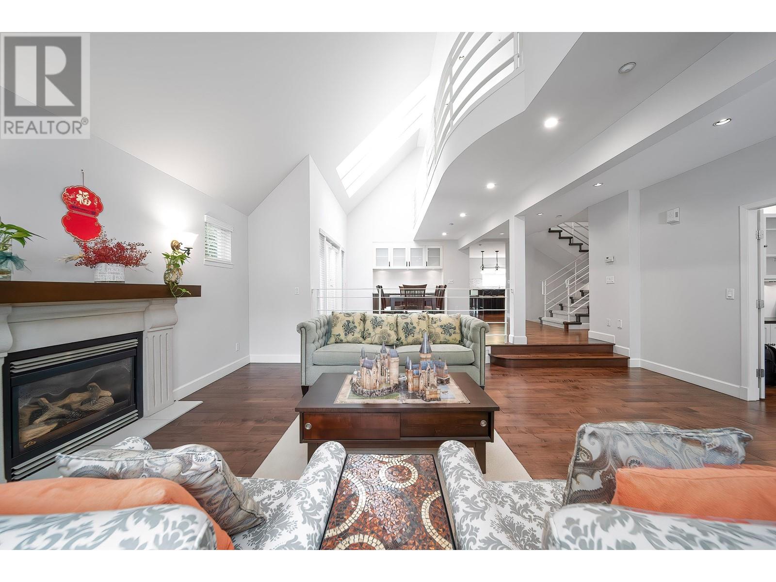Property at 2716 W 37TH AVENUE image 5