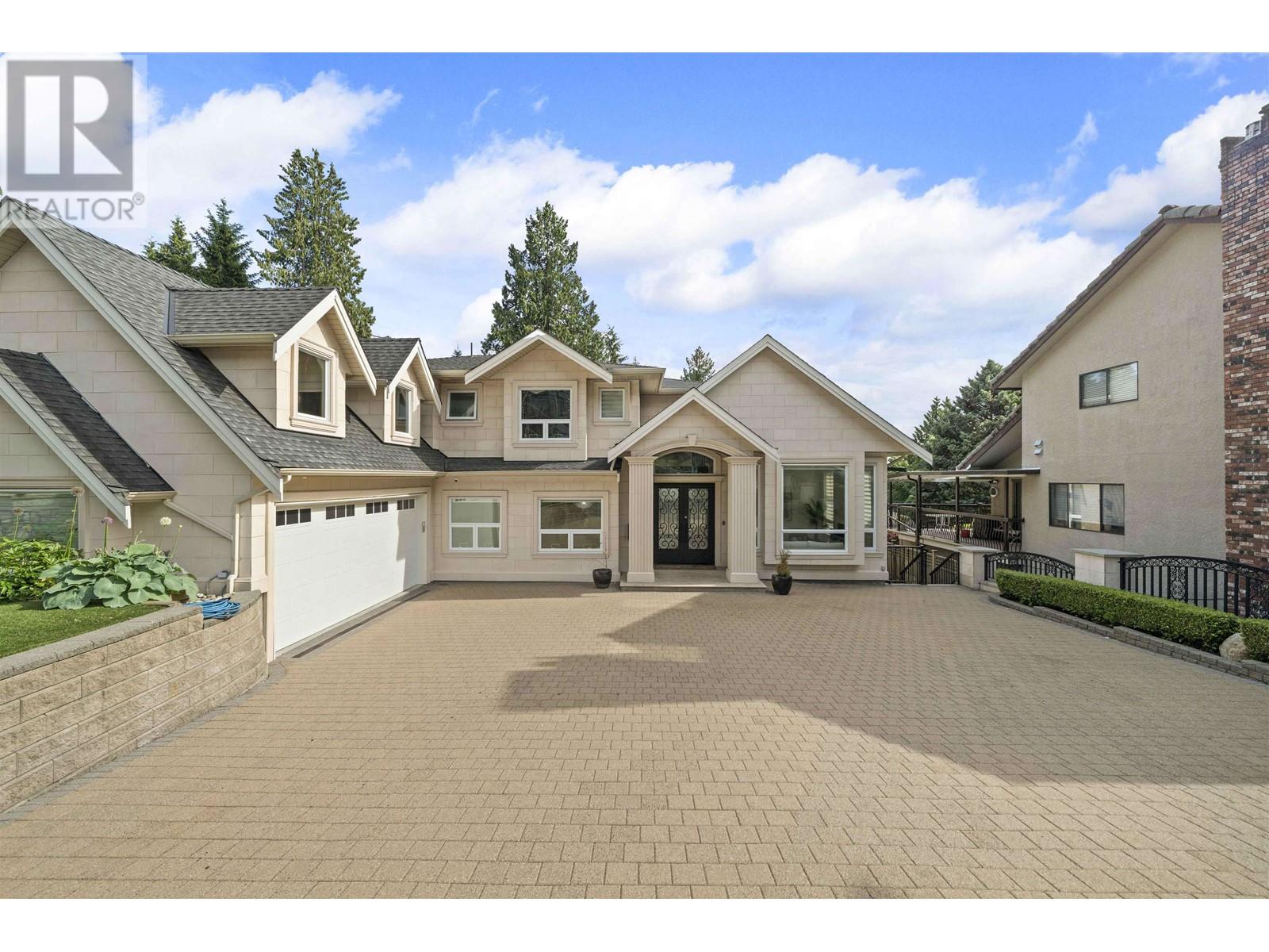7638 Aubrey Street, Burnaby, British Columbia  V5A 1K7 - Photo 2 - R3011065