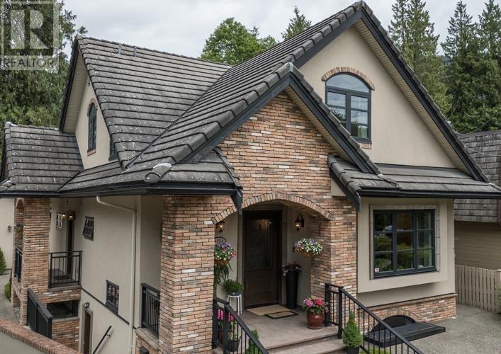 1134 MONTROYAL BOULEVARD, north vancouver, British Columbia