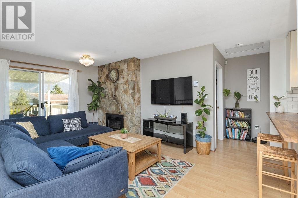 Property at 6143 S GALE AVENUE image 4