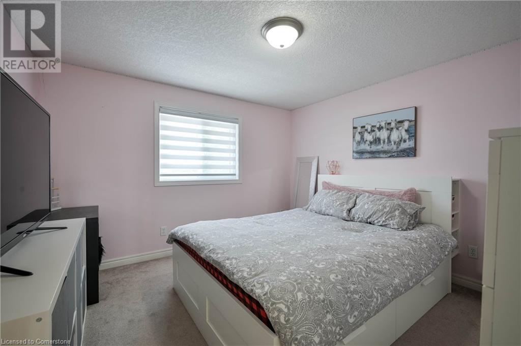 10 Queen Charlotte Crescent, Kitchener, Ontario  N2E 3N5 - Photo 22 - 40735644