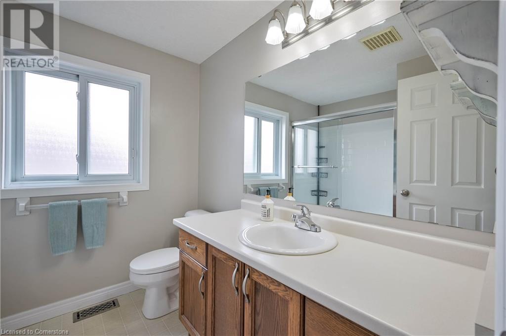 10 Queen Charlotte Crescent, Kitchener, Ontario  N2E 3N5 - Photo 24 - 40735644
