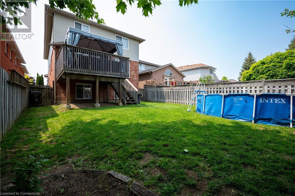10 Queen Charlotte Crescent, Kitchener, Ontario  N2E 3N5 - Photo 38 - 40735644