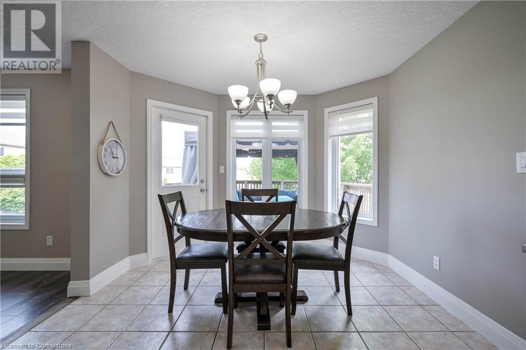 10 Queen Charlotte Crescent, Kitchener, Ontario  N2E 3N5 - Photo 11 - 40735644