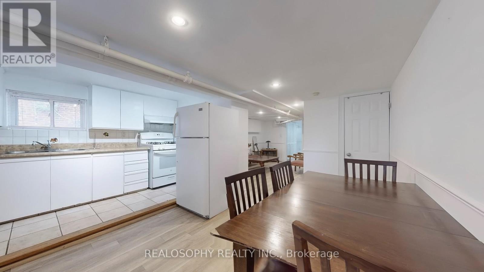Lower - 177 Gowan Avenue, Toronto, Ontario  M4K 2E5 - Photo 5 - E12194687