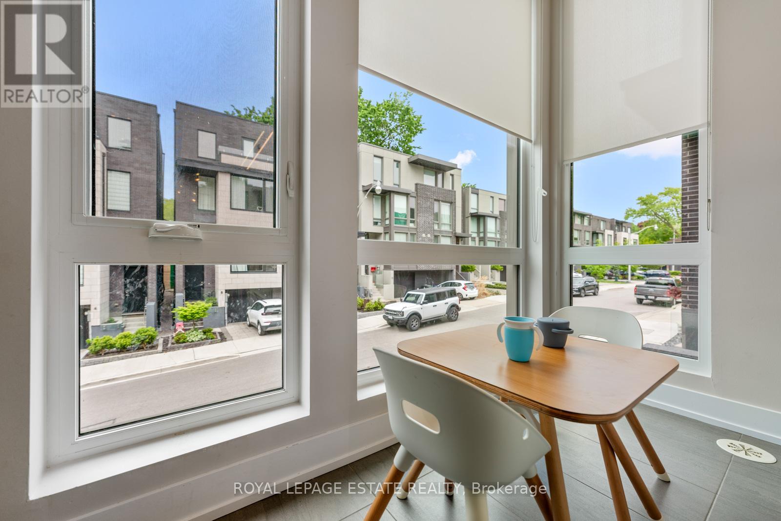 7 Vince Avenue, Toronto, Ontario  M4L 0A6 - Photo 13 - E12195015