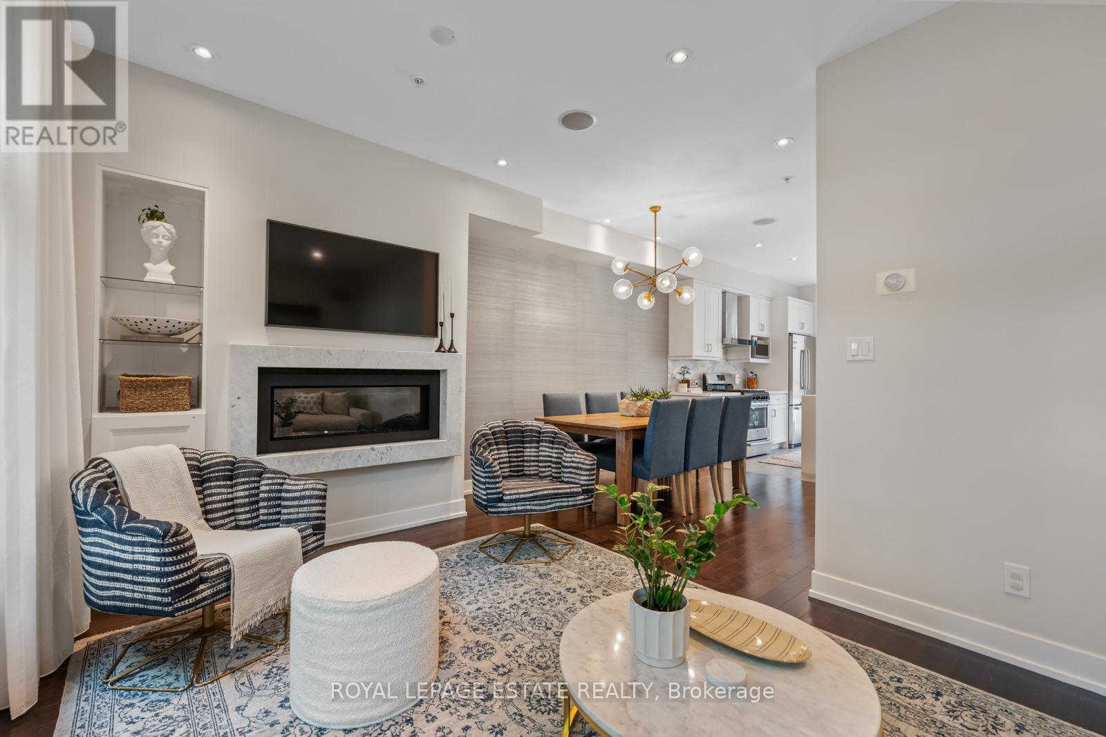 7 Vince Avenue, Toronto, Ontario  M4L 0A6 - Photo 6 - E12195015