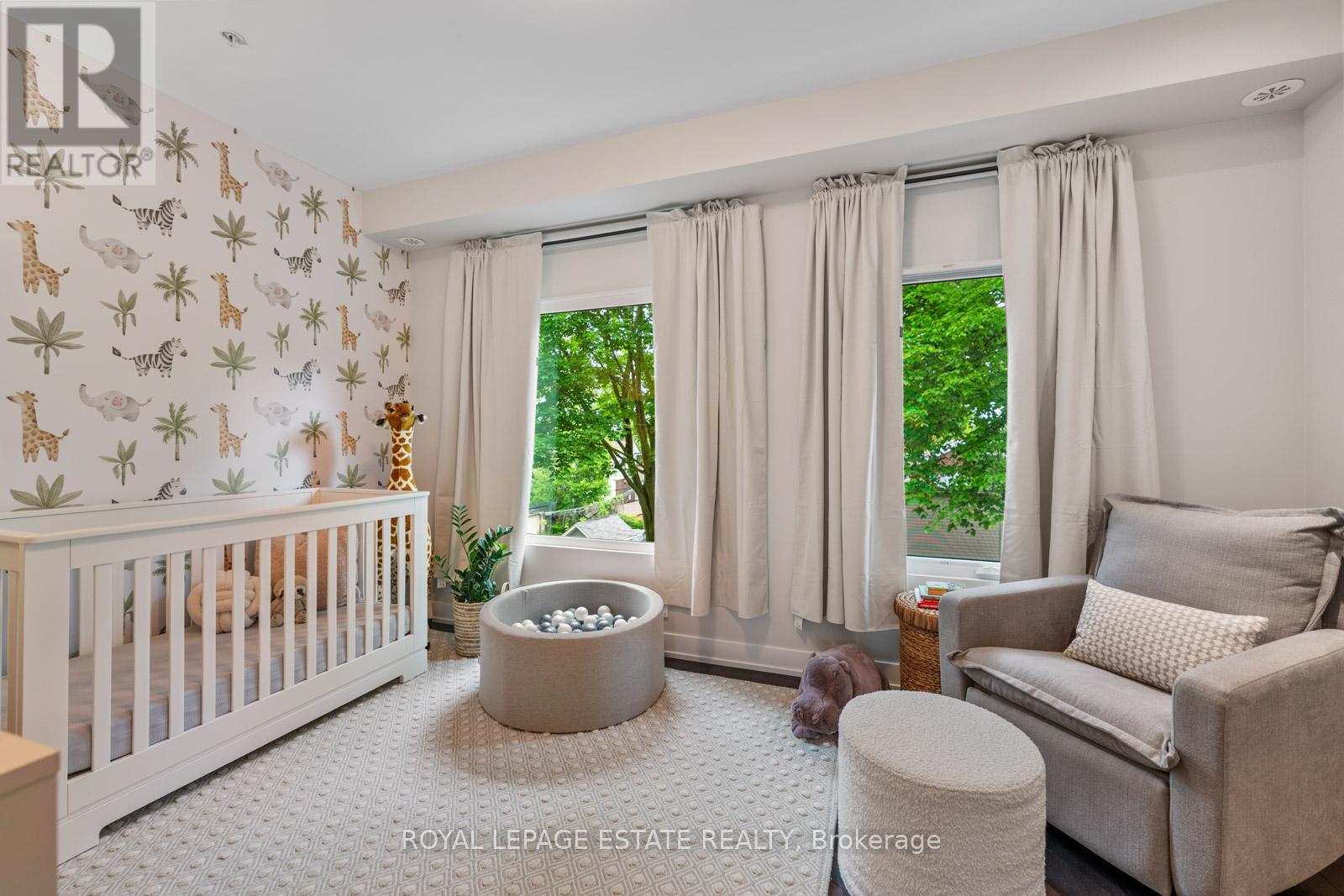 7 Vince Avenue, Toronto, Ontario  M4L 0A6 - Photo 18 - E12195015