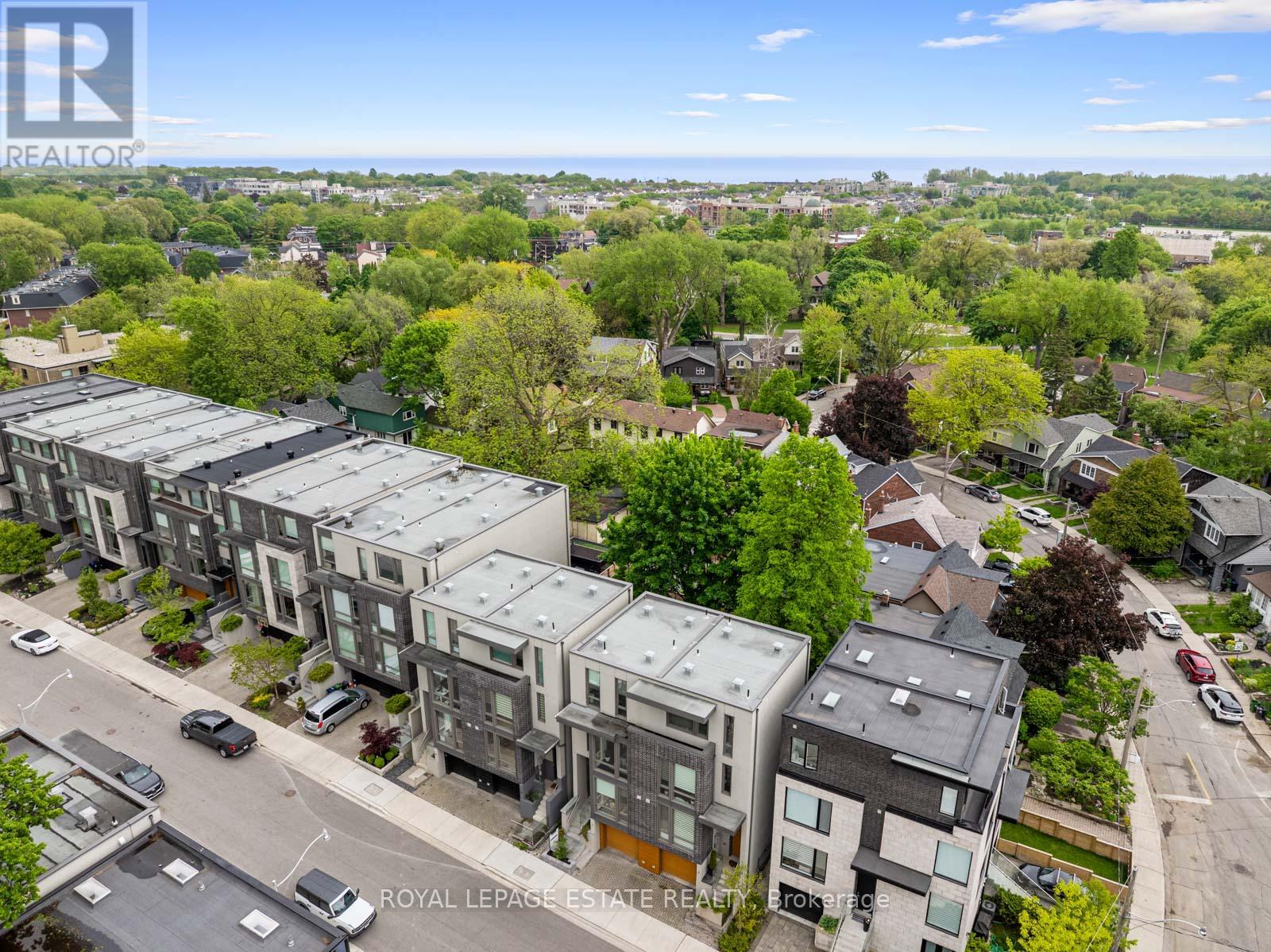 7 Vince Avenue, Toronto, Ontario  M4L 0A6 - Photo 37 - E12195015