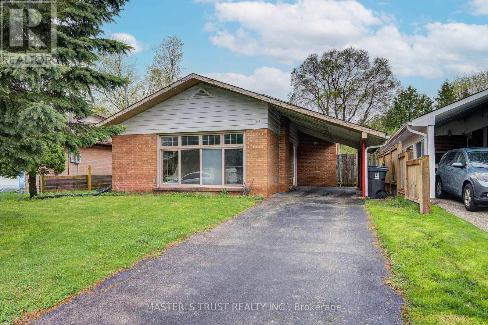 30 DEERFIELD ROAD, Toronto, Ontario