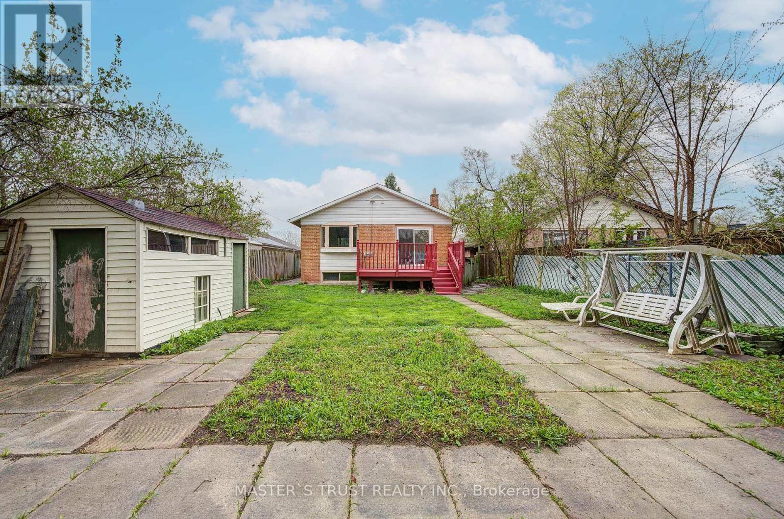 30 Deerfield Road, Toronto, Ontario  M1K 4X1 - Photo 37 - E12195052