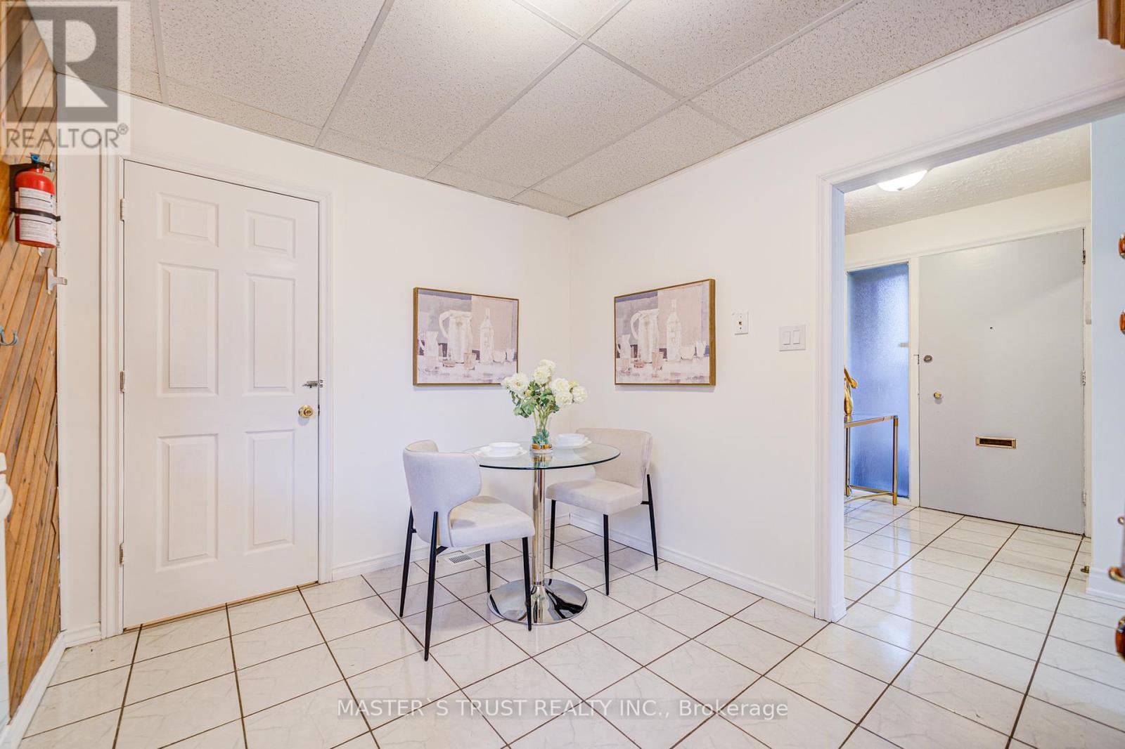 30 Deerfield Road, Toronto, Ontario  M1K 4X1 - Photo 11 - E12195052