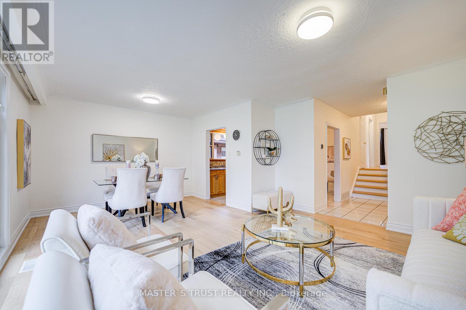 30 Deerfield Road, Toronto, Ontario  M1K 4X1 - Photo 8 - E12195052
