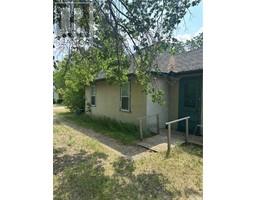 107 1st AVENUE W