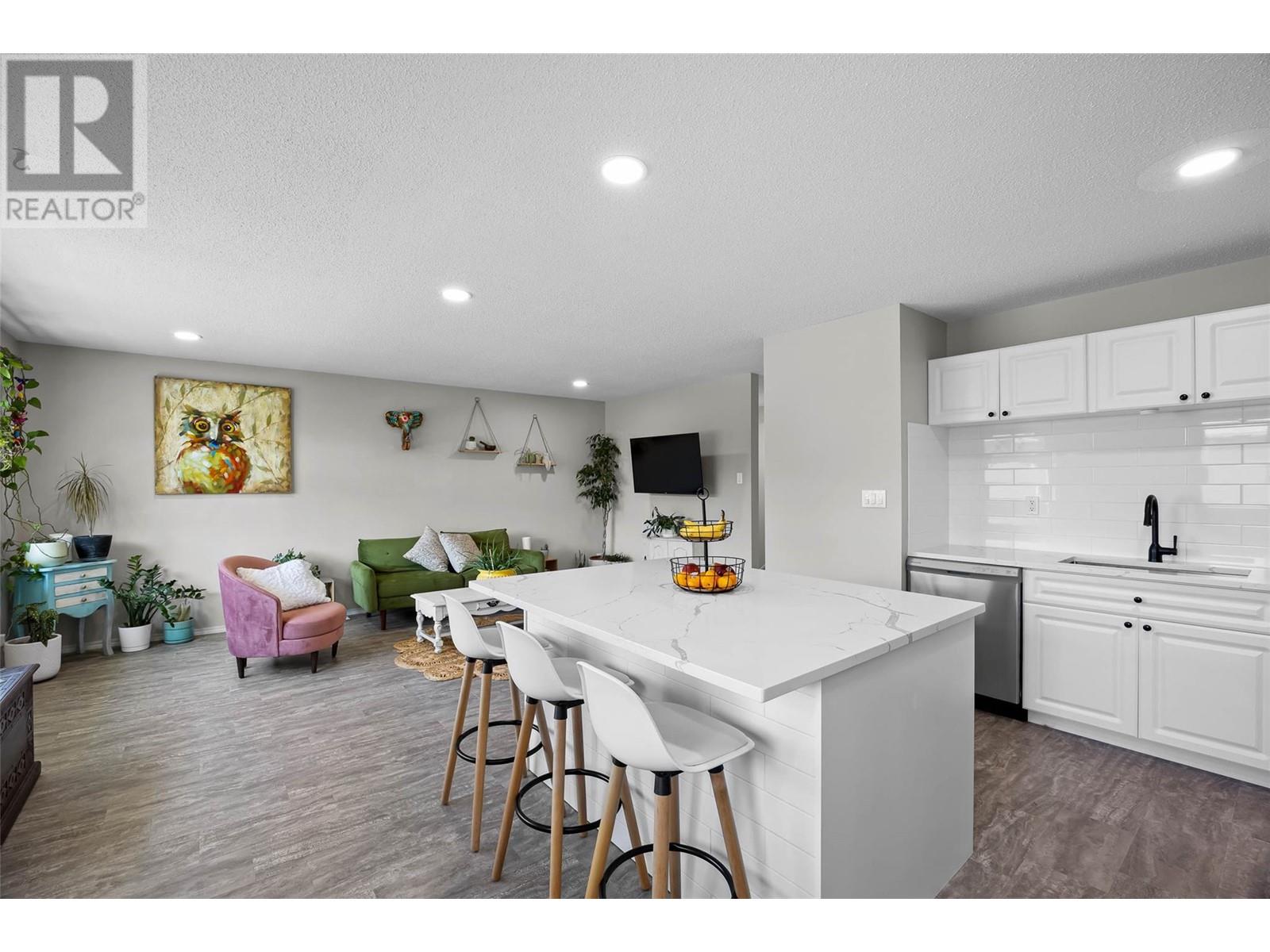 800 Valhalla Drive Unit# 20, Kamloops, British Columbia  V2B 1R8 - Photo 7 - 10350117