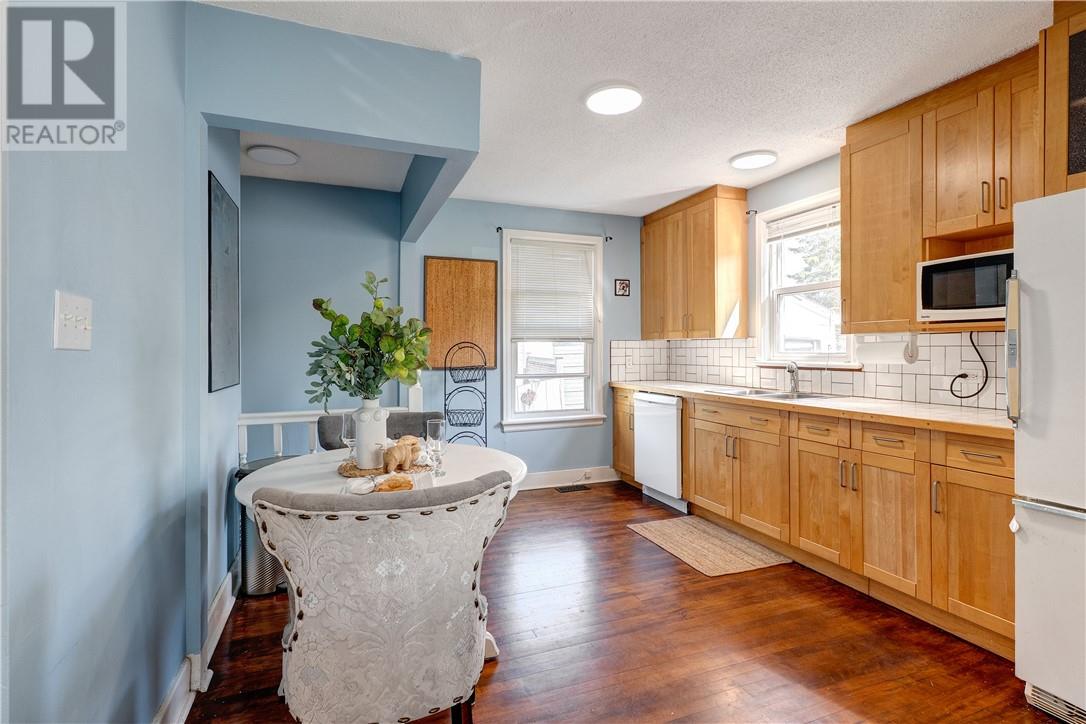 240 Ninth Avenue, Lively, Ontario  P3Y 1M6 - Photo 3 - 2122695